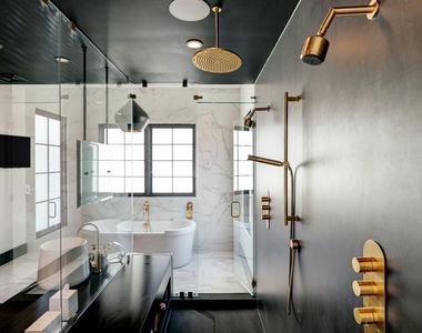 2521 Westgate Drive - Photo Thumbnail 8