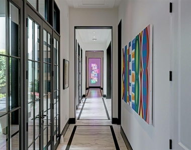 2521 Westgate Drive - Photo Thumbnail 39