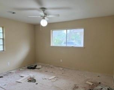 7118 Redding Road - Photo Thumbnail 2
