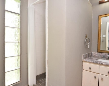 1961 Dryden Road - Photo Thumbnail 15