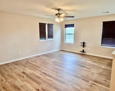 3145 Morgan Meadow Lane - Photo Thumbnail 14