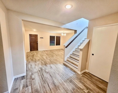 3145 Morgan Meadow Lane - Photo Thumbnail 7