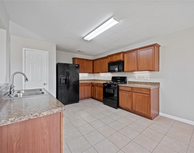 16267 Silver Wing Lane - Photo Thumbnail 5