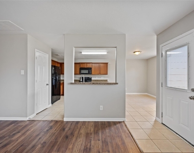 16267 Silver Wing Lane - Photo Thumbnail 4