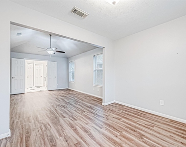 1524 Robin Avenue - Photo Thumbnail 13