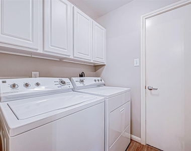 1524 Robin Avenue - Photo Thumbnail 27
