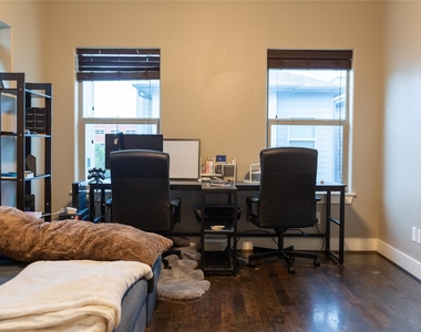 2903 Blodgett Street - Photo Thumbnail 19
