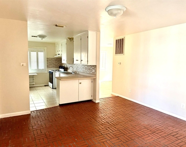 4275 Bethel Boulevard - Photo Thumbnail 12