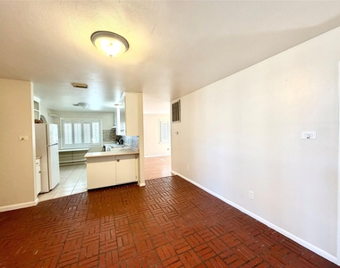 4275 Bethel Boulevard - Photo Thumbnail 4