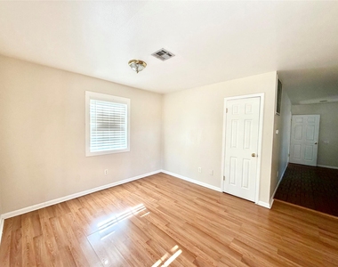 4275 Bethel Boulevard - Photo Thumbnail 1