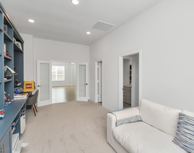 28646 Monarch Cliffs Drive - Photo Thumbnail 22