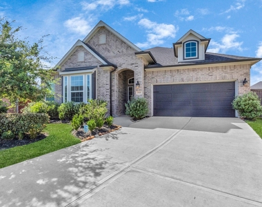 28646 Monarch Cliffs Drive - Photo Thumbnail 2