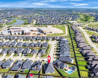 28646 Monarch Cliffs Drive - Photo Thumbnail 4