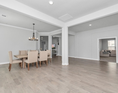 28646 Monarch Cliffs Drive - Photo Thumbnail 16