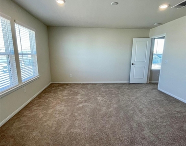 11738 Armadale Dr - Photo Thumbnail 11