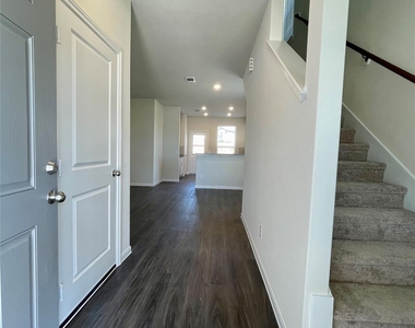 11738 Armadale Dr - Photo Thumbnail 3
