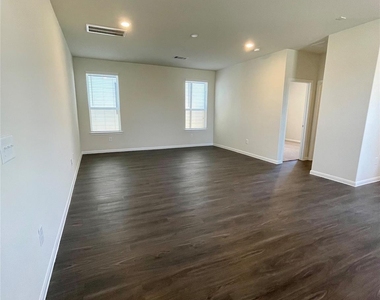 11738 Armadale Dr - Photo Thumbnail 4