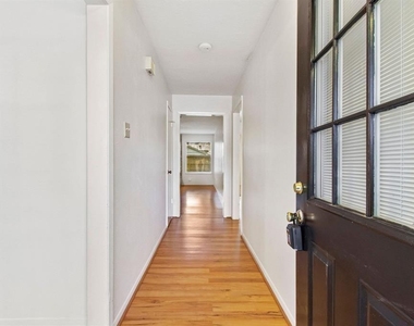 2106 Wickburn Drive - Photo Thumbnail 3