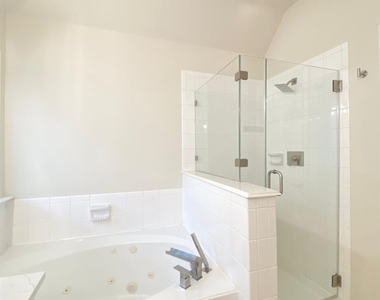 54 Alderon Woods Place - Photo Thumbnail 28