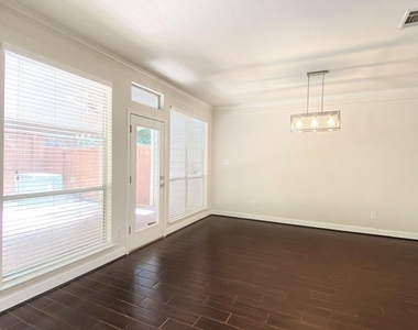 54 Alderon Woods Place - Photo Thumbnail 6