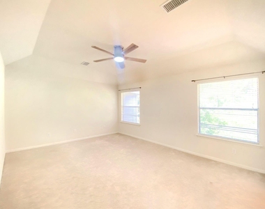54 Alderon Woods Place - Photo Thumbnail 25