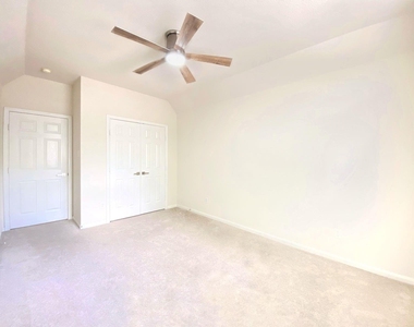 54 Alderon Woods Place - Photo Thumbnail 33