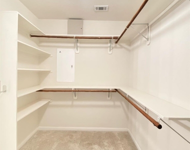 54 Alderon Woods Place - Photo Thumbnail 31