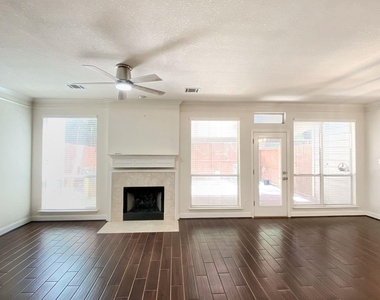 54 Alderon Woods Place - Photo Thumbnail 5