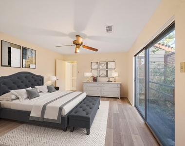 4330 Willow Beach Drive - Photo Thumbnail 18