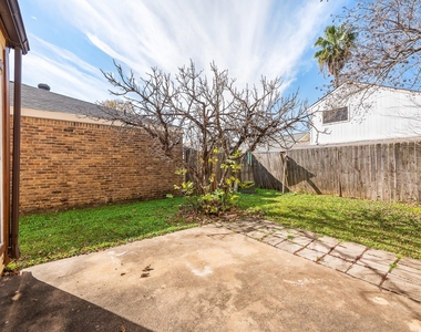 4330 Willow Beach Drive - Photo Thumbnail 32