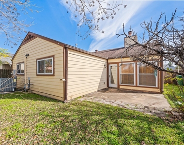 4330 Willow Beach Drive - Photo Thumbnail 34