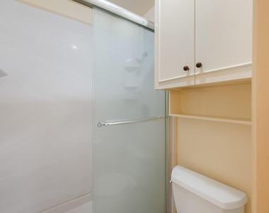 4330 Willow Beach Drive - Photo Thumbnail 22