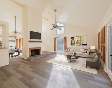 4330 Willow Beach Drive - Photo Thumbnail 4