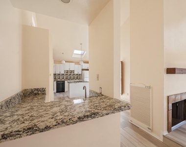 4330 Willow Beach Drive - Photo Thumbnail 10