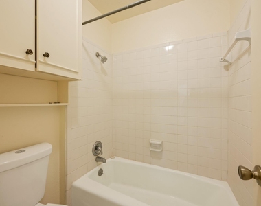 4330 Willow Beach Drive - Photo Thumbnail 24