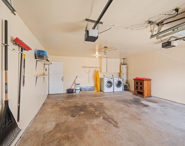4330 Willow Beach Drive - Photo Thumbnail 16