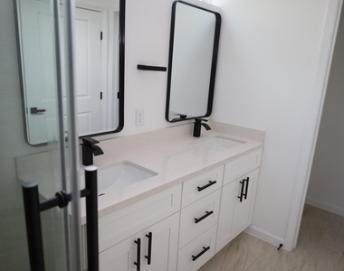 6614 Foster Street Street - Photo Thumbnail 8