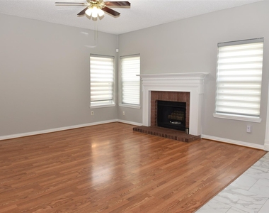 2822 Grants River Circle - Photo Thumbnail 18