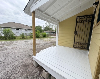 2119 Hardy Street - Photo Thumbnail 3