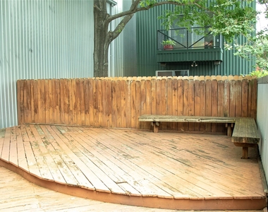 1315 Buckner Street - Photo Thumbnail 20