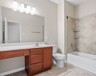 6530 Bayliss Valley Lane - Photo Thumbnail 26