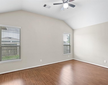 6530 Bayliss Valley Lane - Photo Thumbnail 22