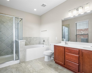 6530 Bayliss Valley Lane - Photo Thumbnail 24