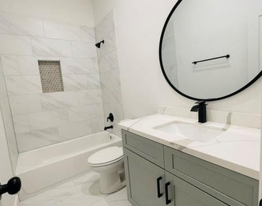 5312 Denmark Street - Photo Thumbnail 9