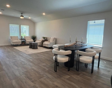 1527 Cinque Terre Way - Photo Thumbnail 2