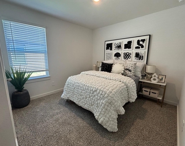 1527 Cinque Terre Way - Photo Thumbnail 8