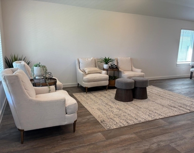 1527 Cinque Terre Way - Photo Thumbnail 9