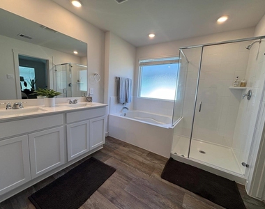 1527 Cinque Terre Way - Photo Thumbnail 13