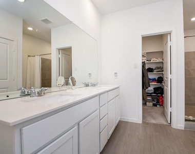 26610 Coast Redwood Drive - Photo Thumbnail 21