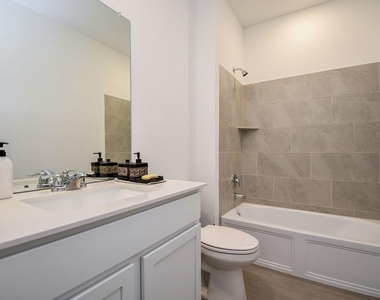 26610 Coast Redwood Drive - Photo Thumbnail 17